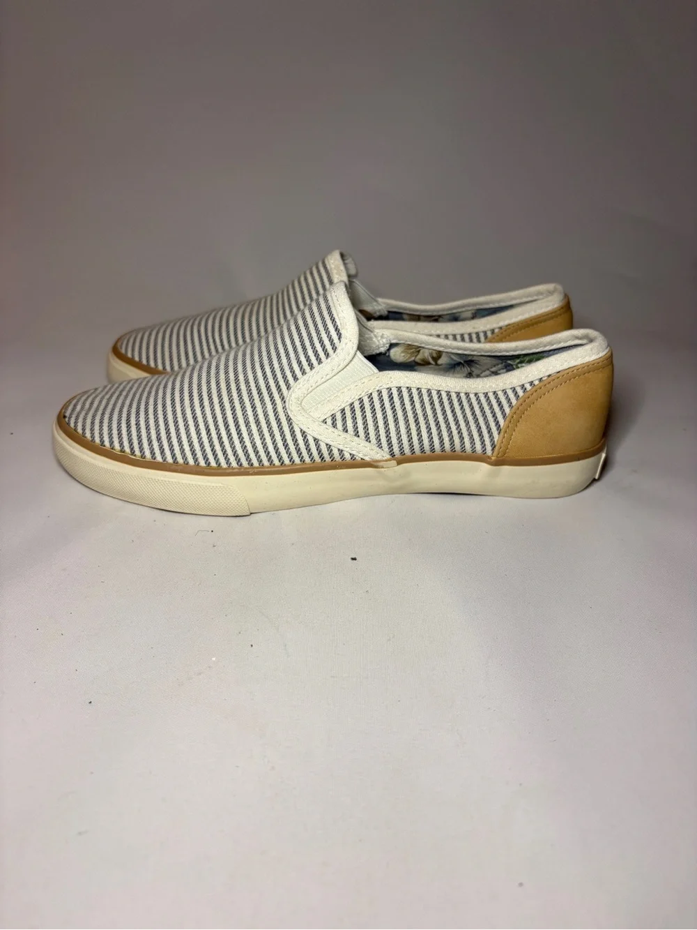 Margaritaville Women's Sailor Striped Canvas Slip-On Sneakers Size 8